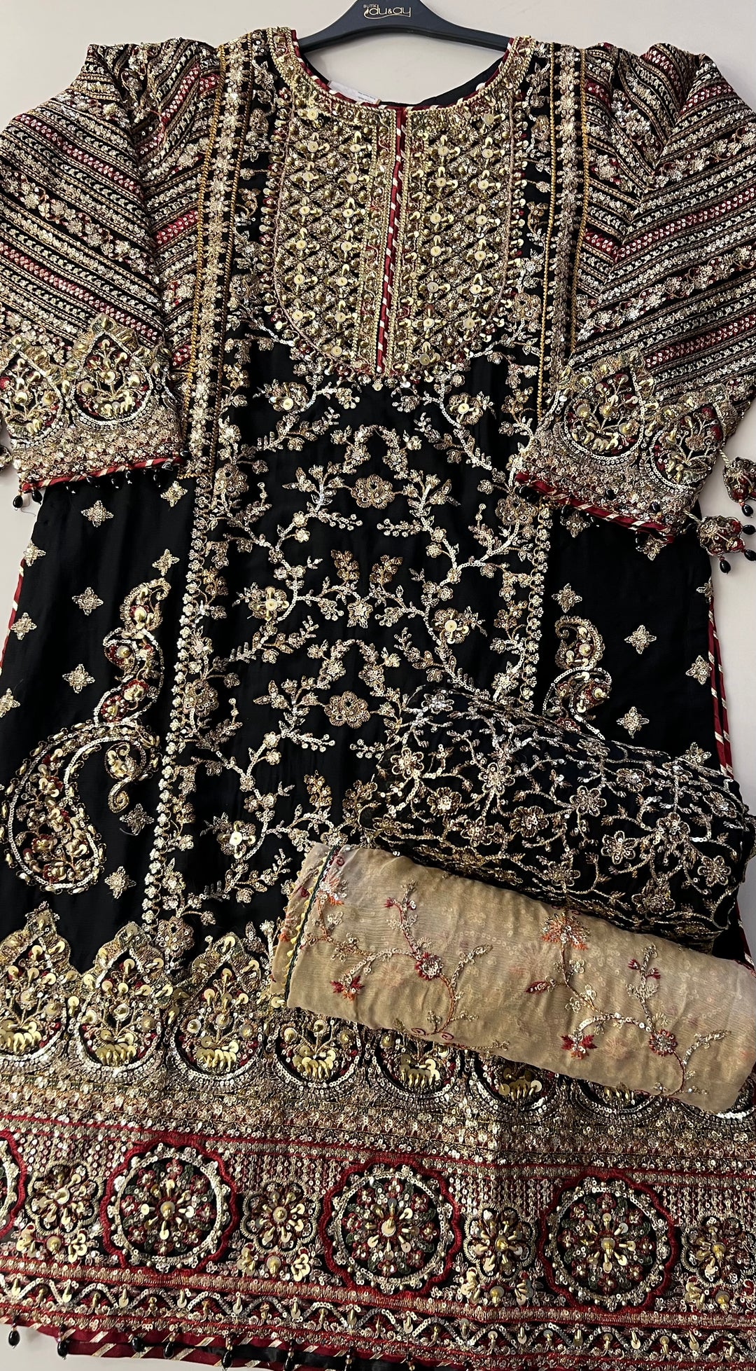 PAKISTANI HANDWORK DESIGNER SUIT - TMF01