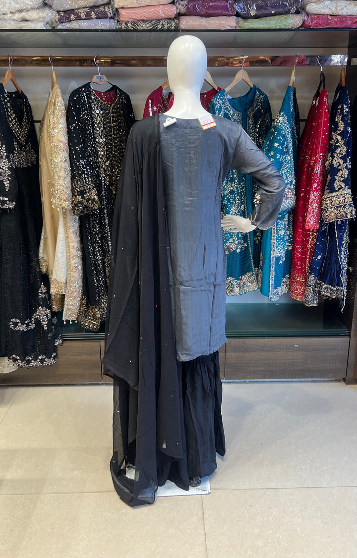 ZARI WORK DESIGNER SUIT - MDFA10