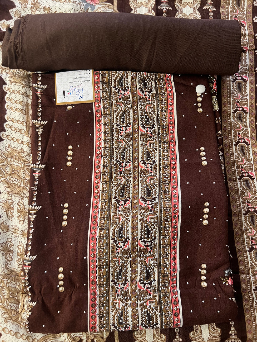 KASHMIRI DESIGNER UNSTITCHED DRESS MATERIAL-IKDD01