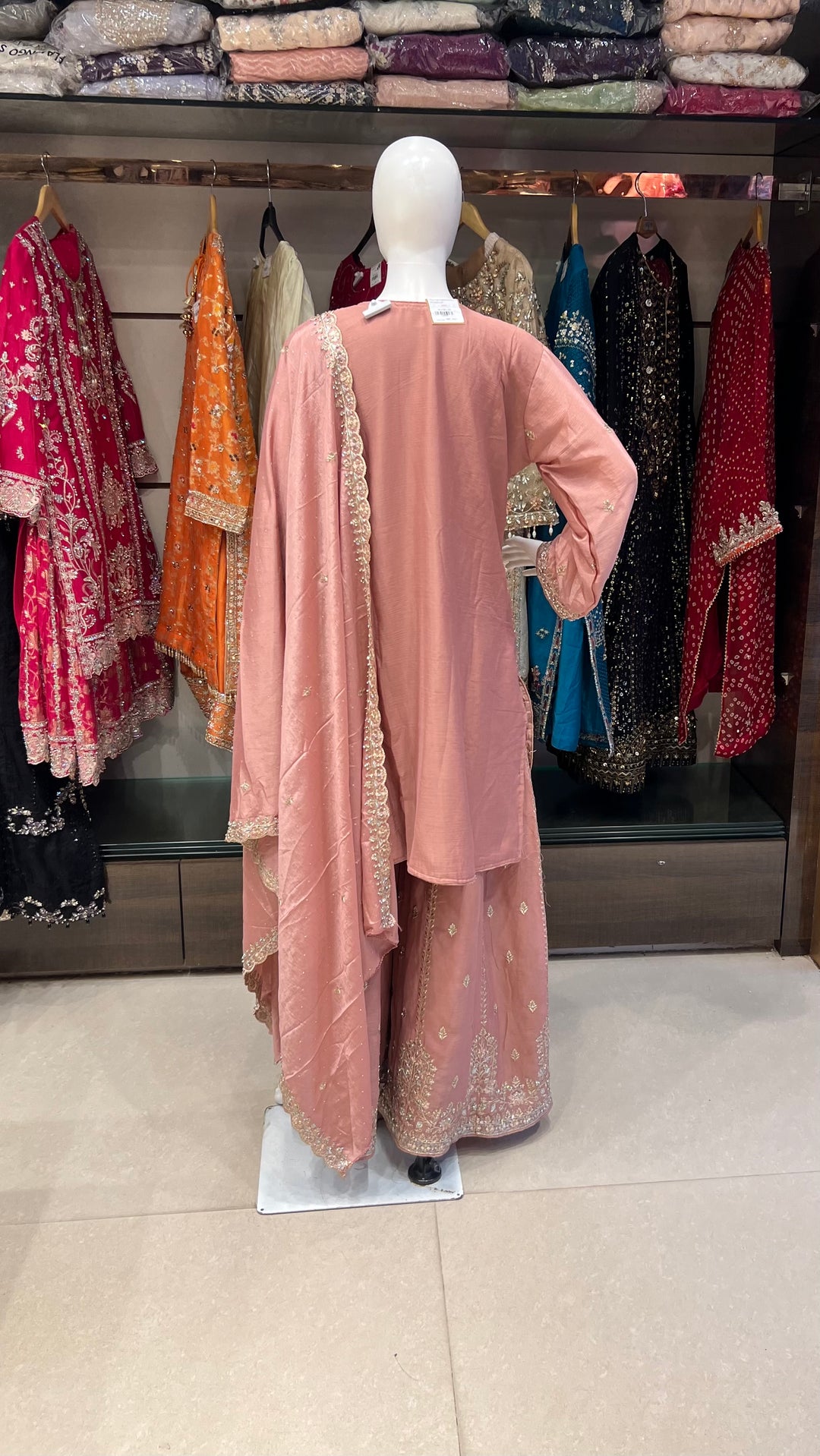 HAND WORK DESIGNER SUIT - MZS02
