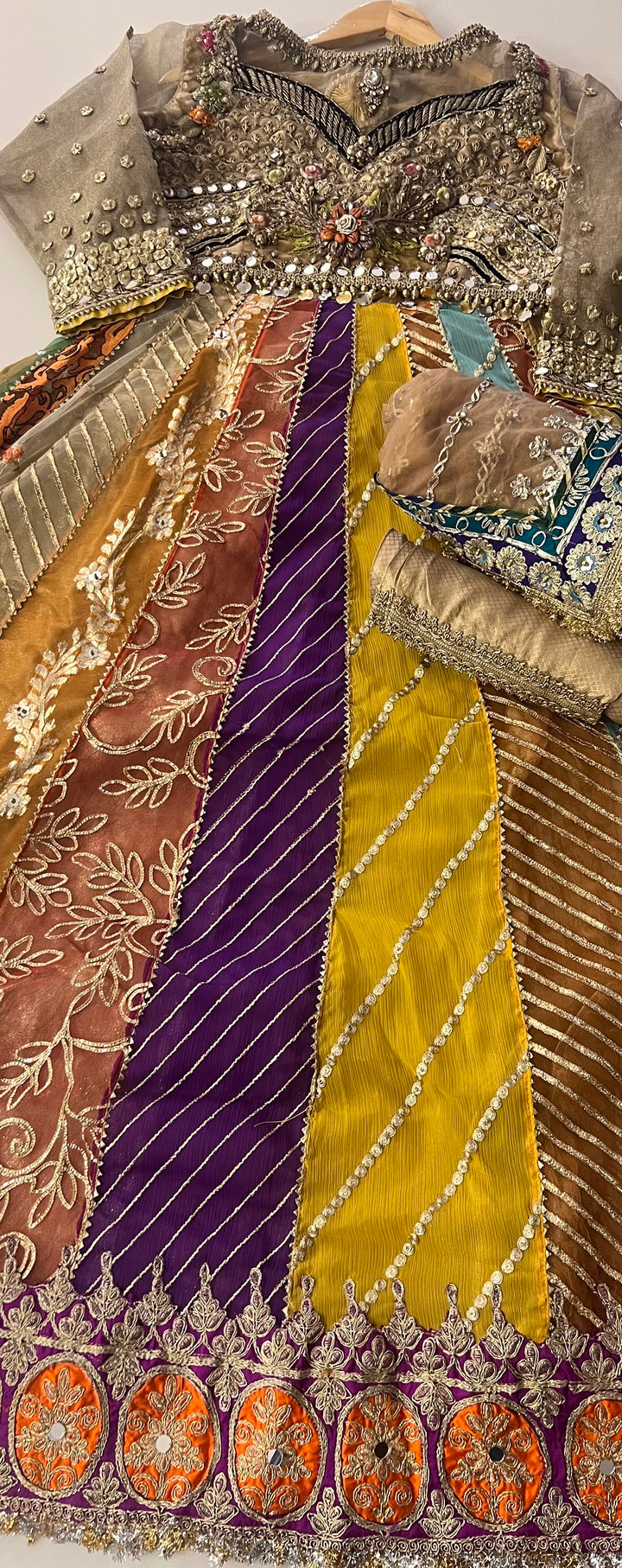 PAKISTANI KHUDABAKSH MULTICOLOUR GOWN  - MTR07