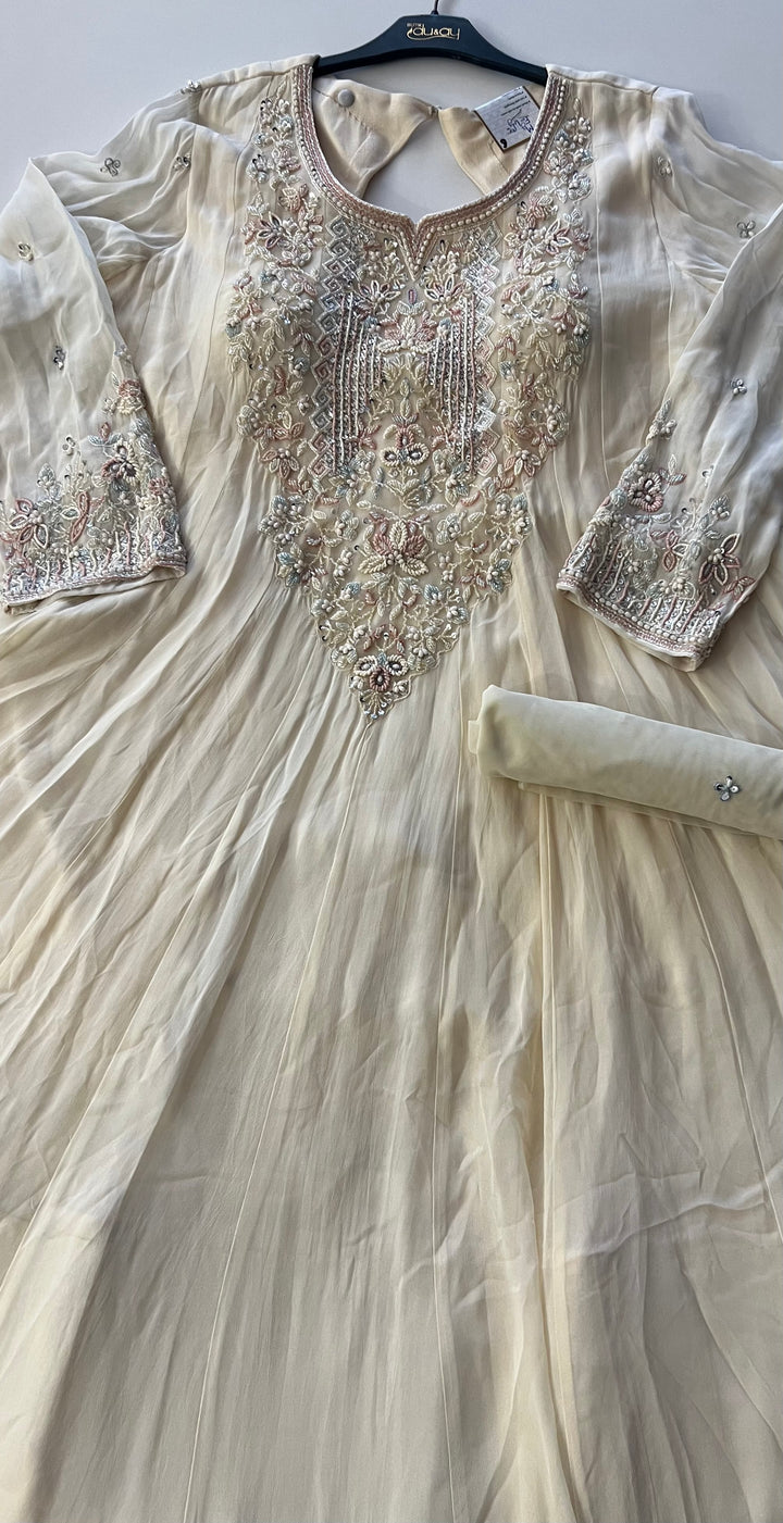 MAHEK DESIGNER SUIT - RB06