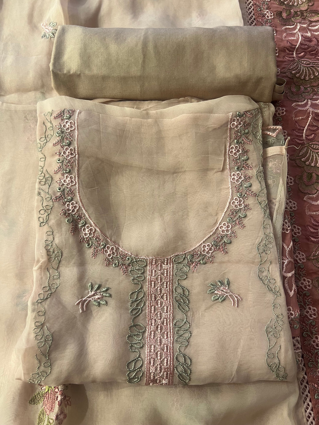 DESIGNER UNSTITCHED DRESS MATERIAL-MAMT07