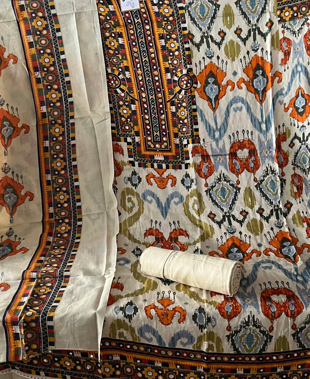 DESIGNER UNSTITCHED DRESS MATERIAL - BTMF28