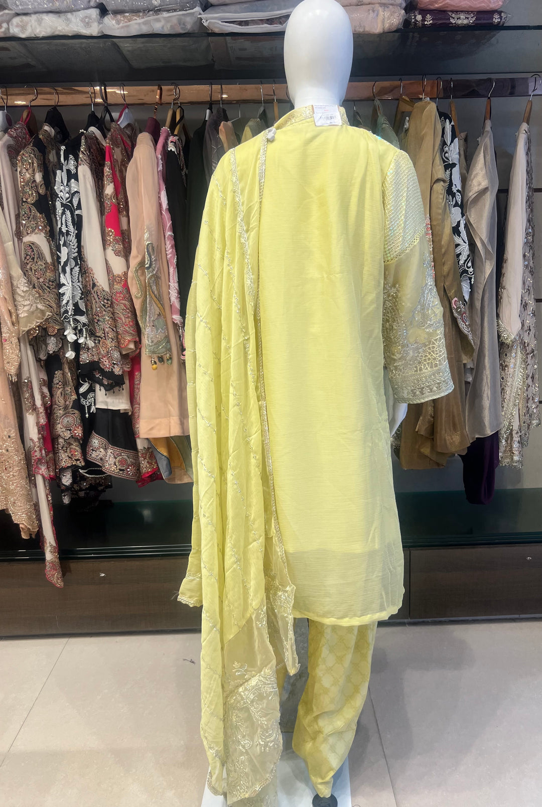 KASHMIRI FESTIVE DESIGNER  SUIT -IKNF19