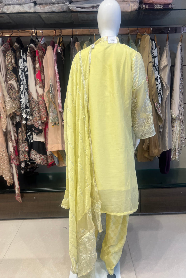 KASHMIRI FESTIVE DESIGNER  SUIT -IKNF19
