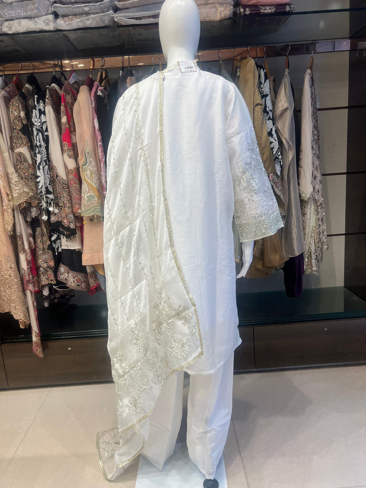 KASHMIRI FESTIVE DESIGNER  SUIT -IKNF19
