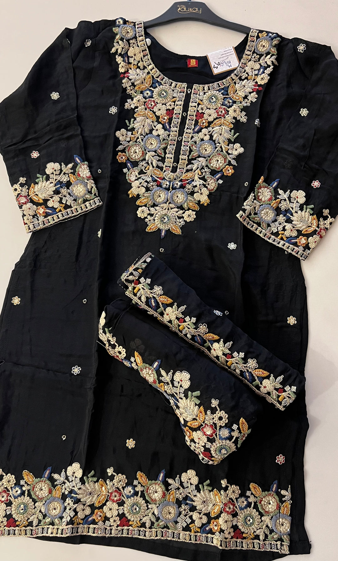 KASHMIRI HAND WORK DESIGNER SUIT - BTA093