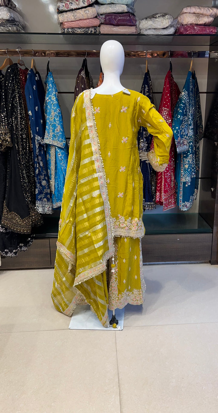 KASHMIRI HAND WORK DESIGNER SUIT - BTA039
