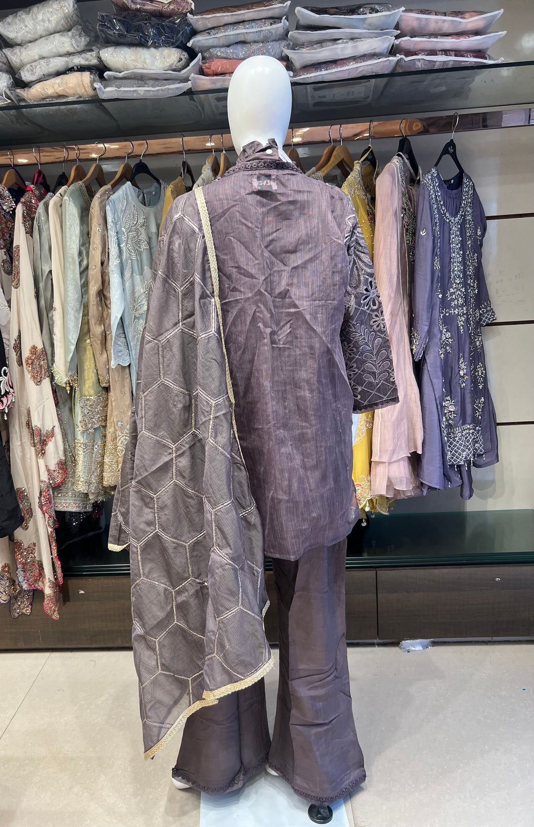 QAMAR ELITE FESTIVE DESIGNER ETHNIC SUIT -IKNE02