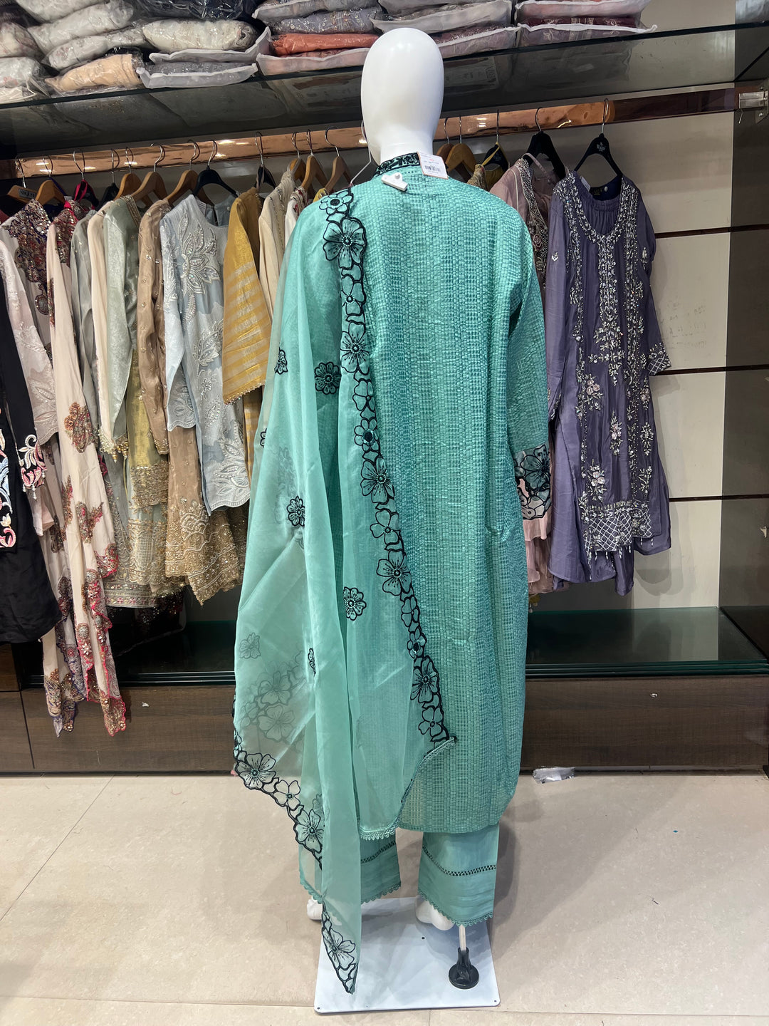 QAMAR ELITE FESTIVE  ETHNICDESIGNER SUIT -IKNE02