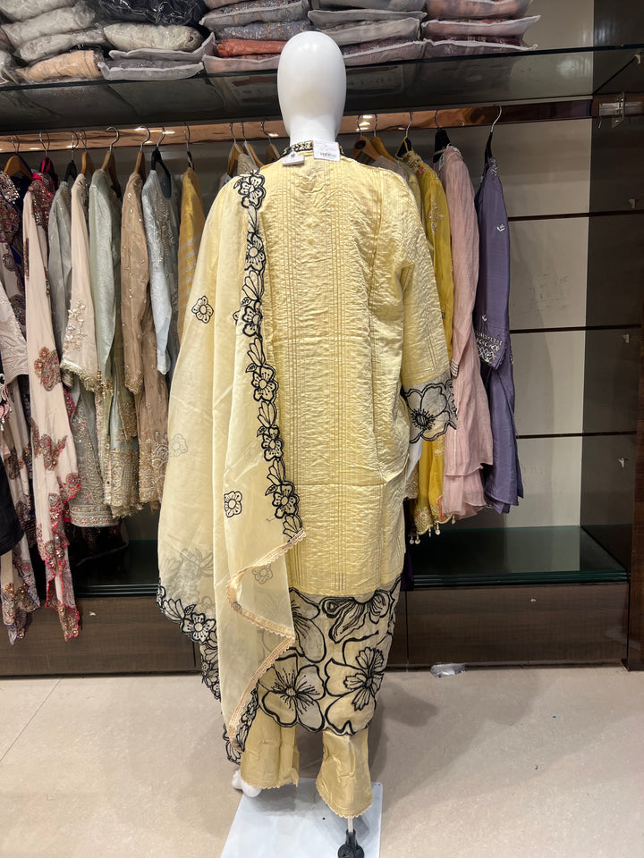 QAMAR ELITE FESTIVE  ETHNICDESIGNER SUIT -IKNE01