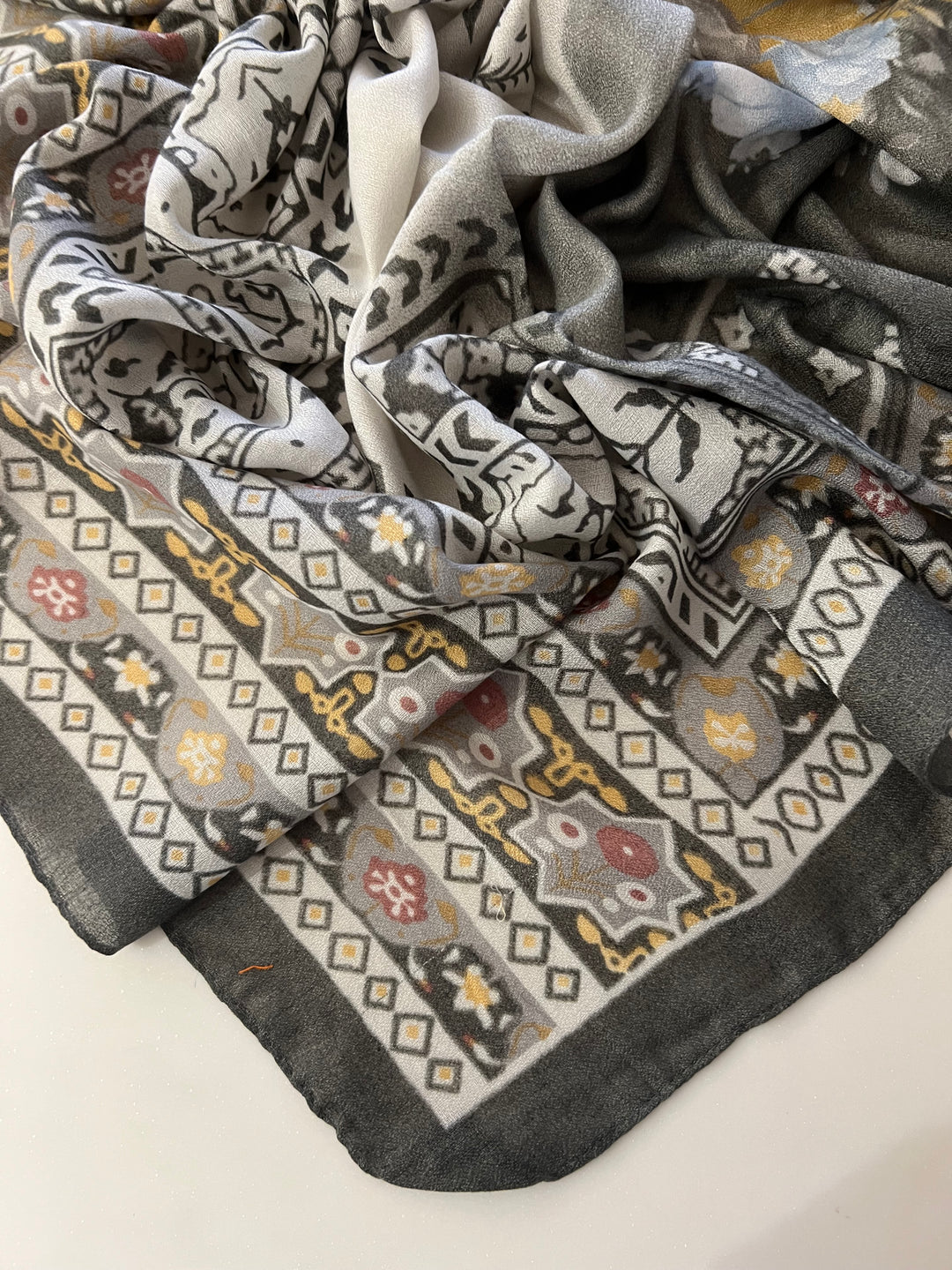 SHAMA COTTON PRINTED HIJABS (1.75M*0.5) - BTZ11