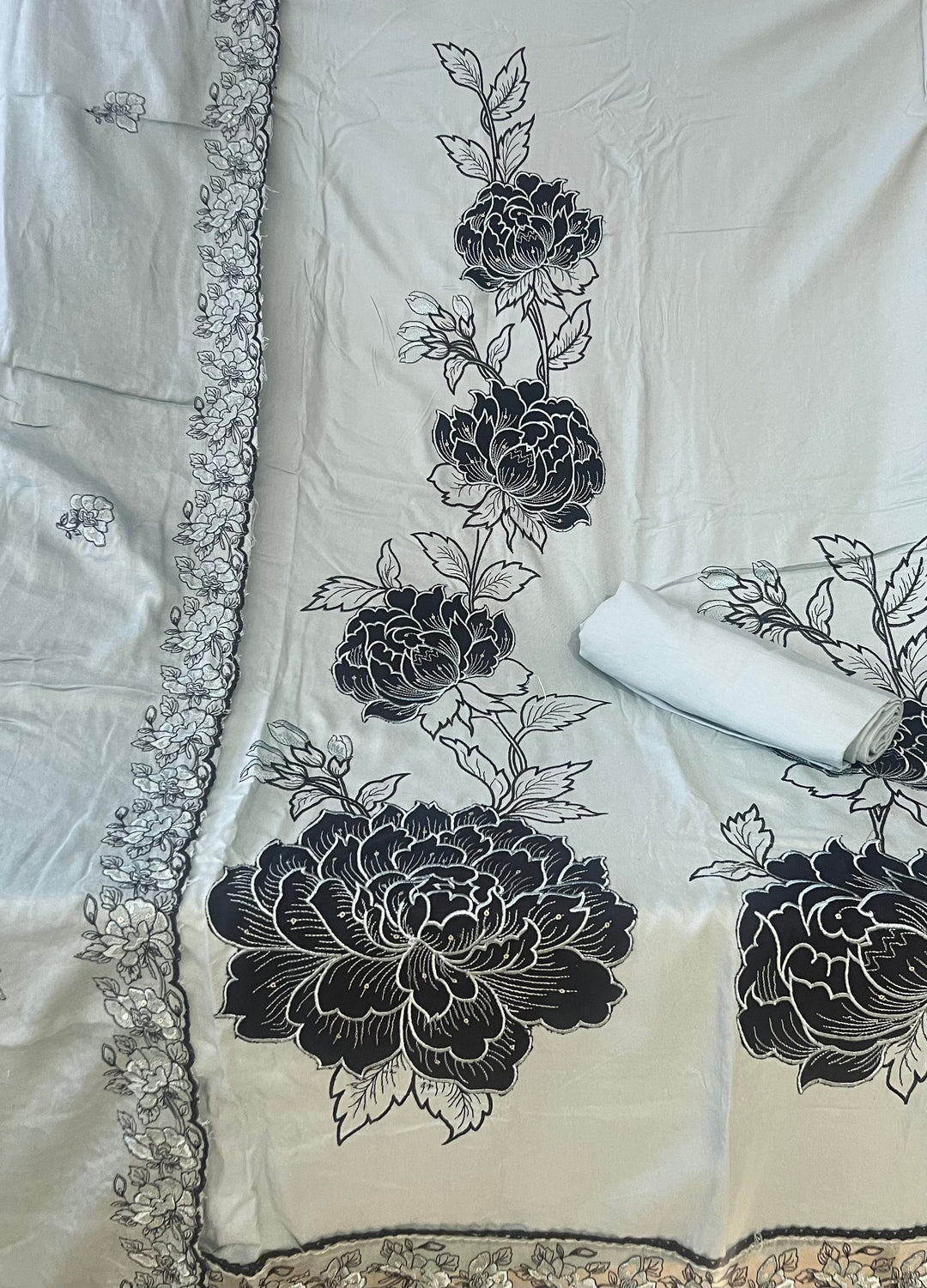 DESIGNER UNSTITCHED DRESS MATERIAL-MZE13