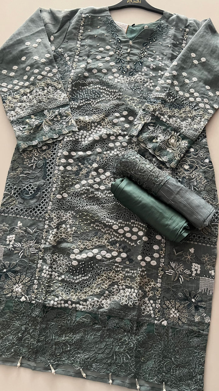 HAWA CLASSIC DESIGNER 3 -PIECE SUIT - AAF08