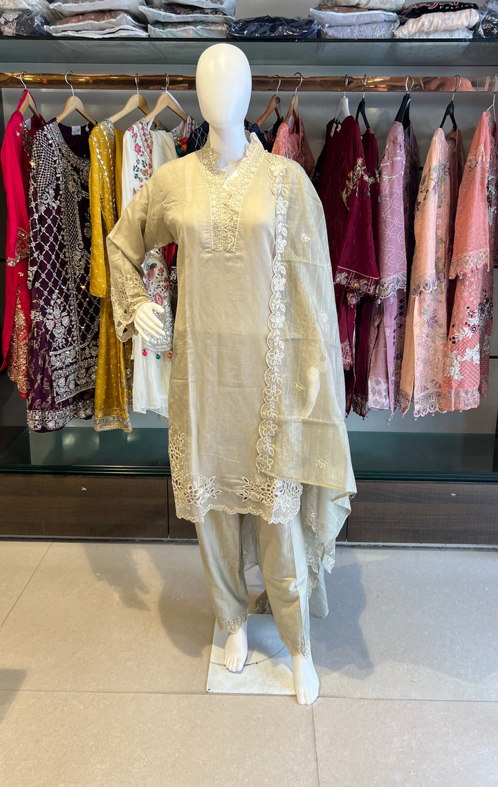 SIDRA ELEGANCE 3-PIECE DESIGNER SUIT - IKRW12