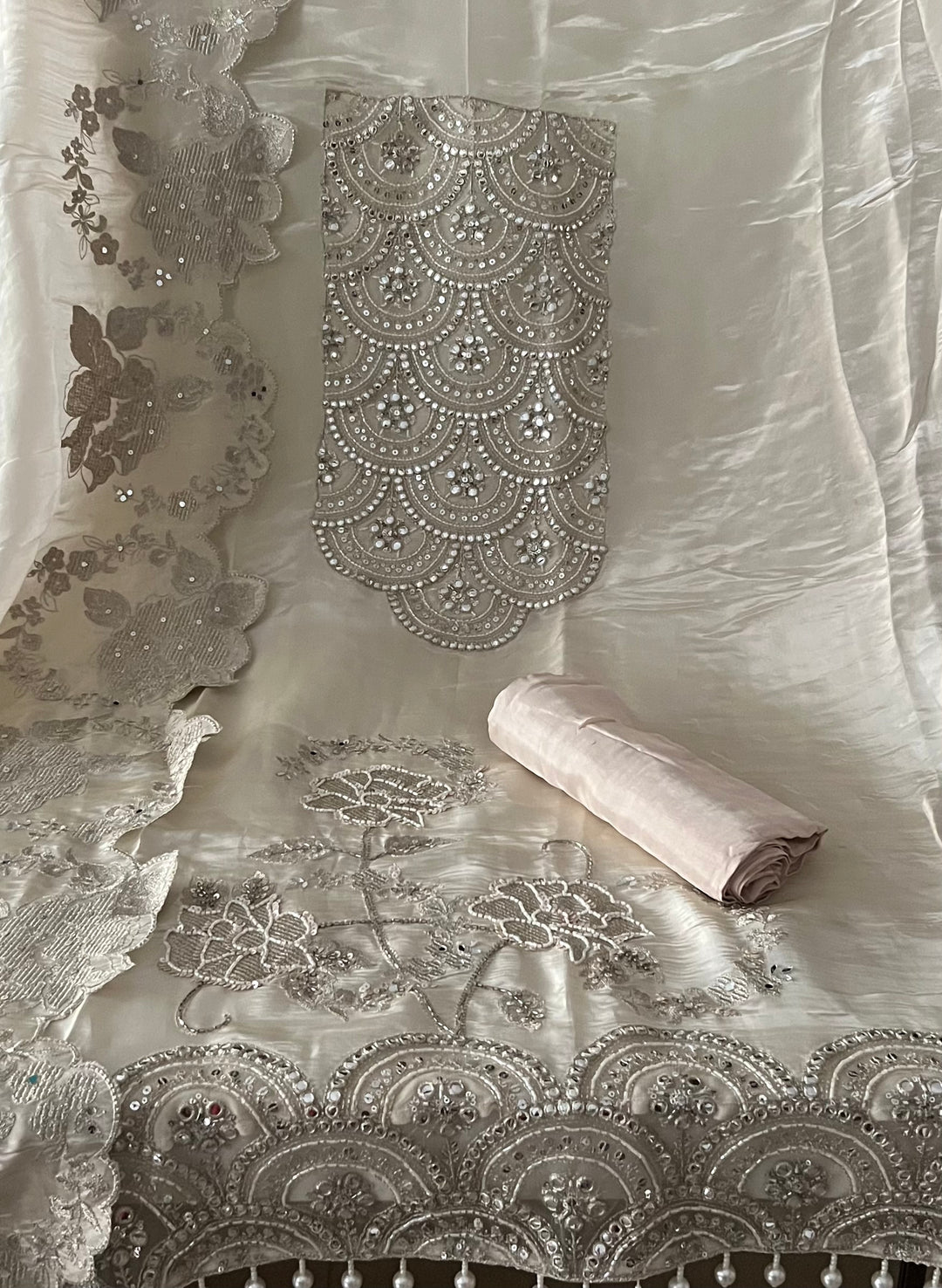 PREMIUM EMBROIDERED NET FABRIC WITH ZARDOZI & PEARL WORK - MMT09