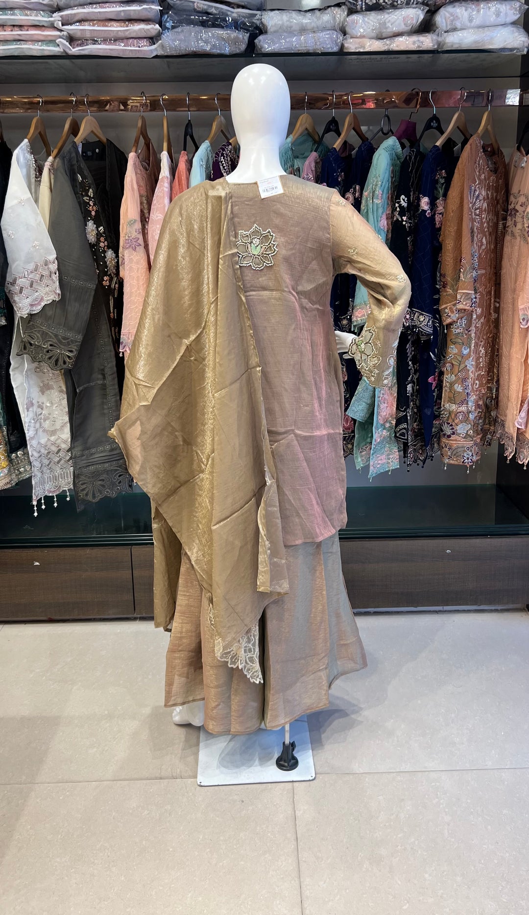 ZAREEN LUXURY DESIGNER FESTIVE PARTY WEAR SUIT - MDFY107