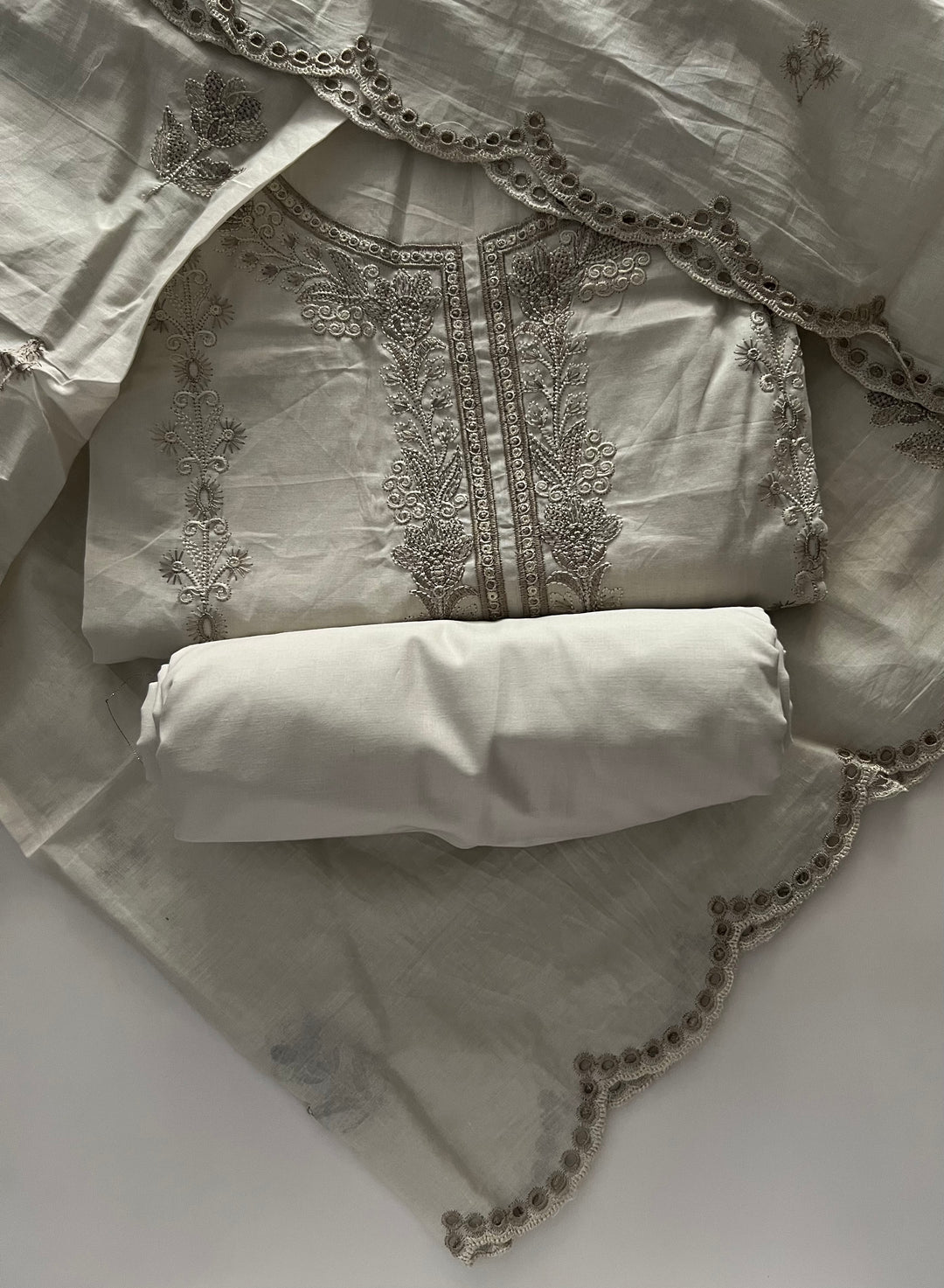 SIDRA DESIGNER UNSTITCHED COTTON DRESS MATERIAL - BTB01