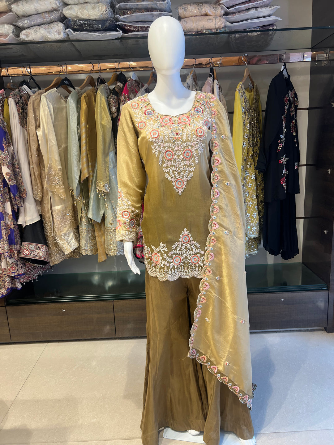 NEW DESIGNER CO-ORD SET - RBE02
