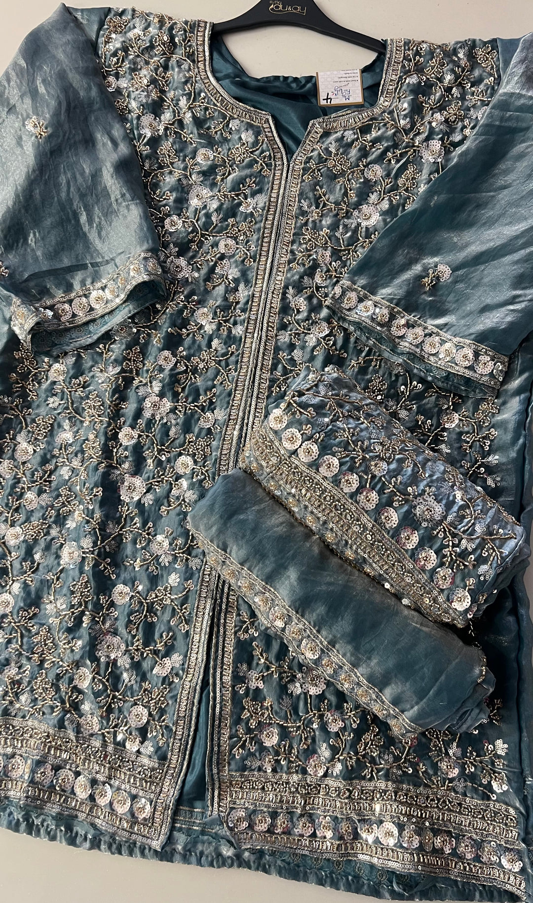 NISHA DESIGNER SUIT - MZ04