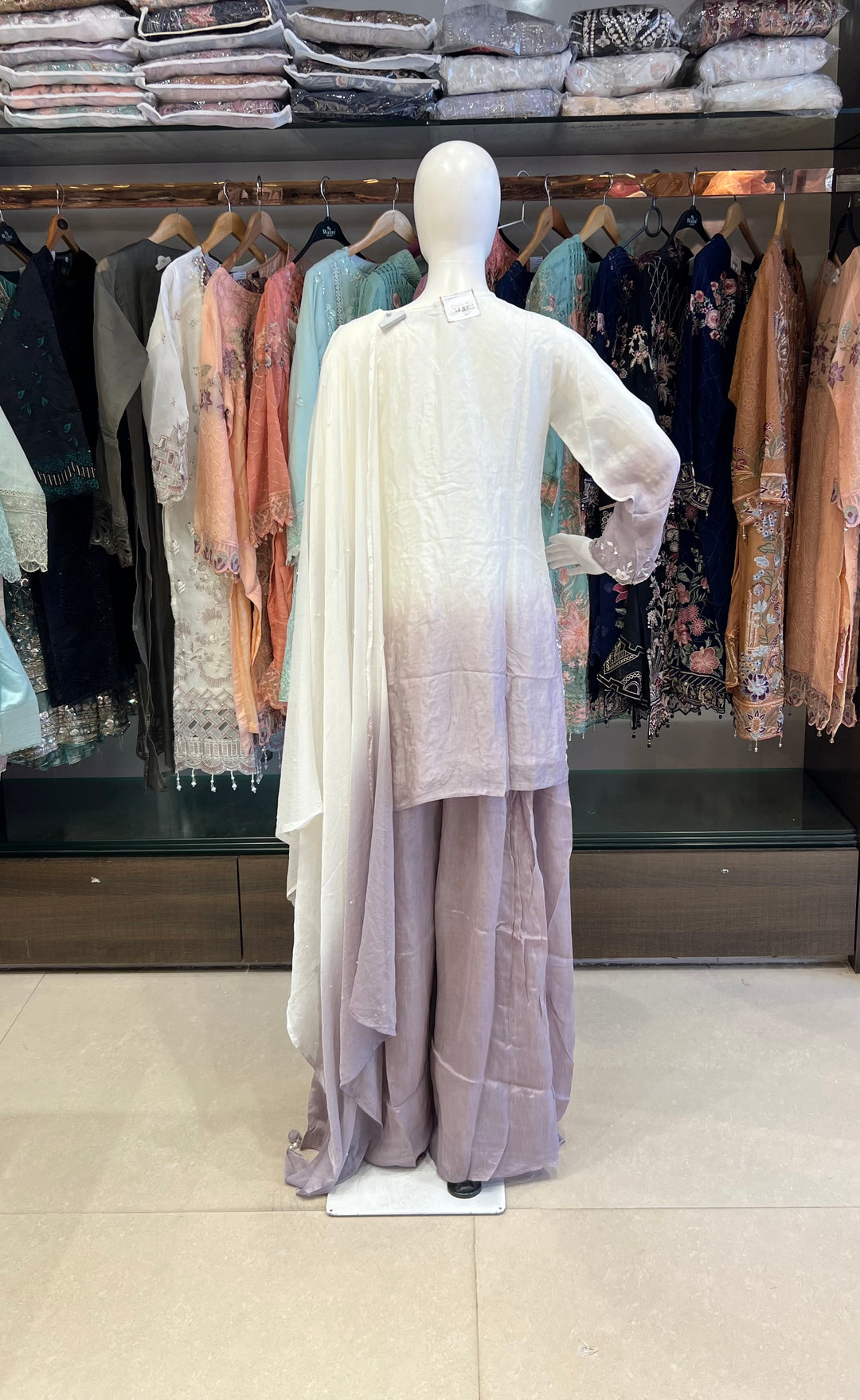 SAFA ELEGANCE DESIGNER FESTIVE PARTY WEAR SUIT - MDFY117