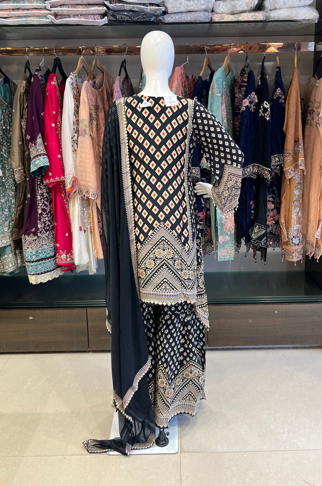 KASHEESH BLACK DESIGNER MIRROR WORK SUIT - MDFY113