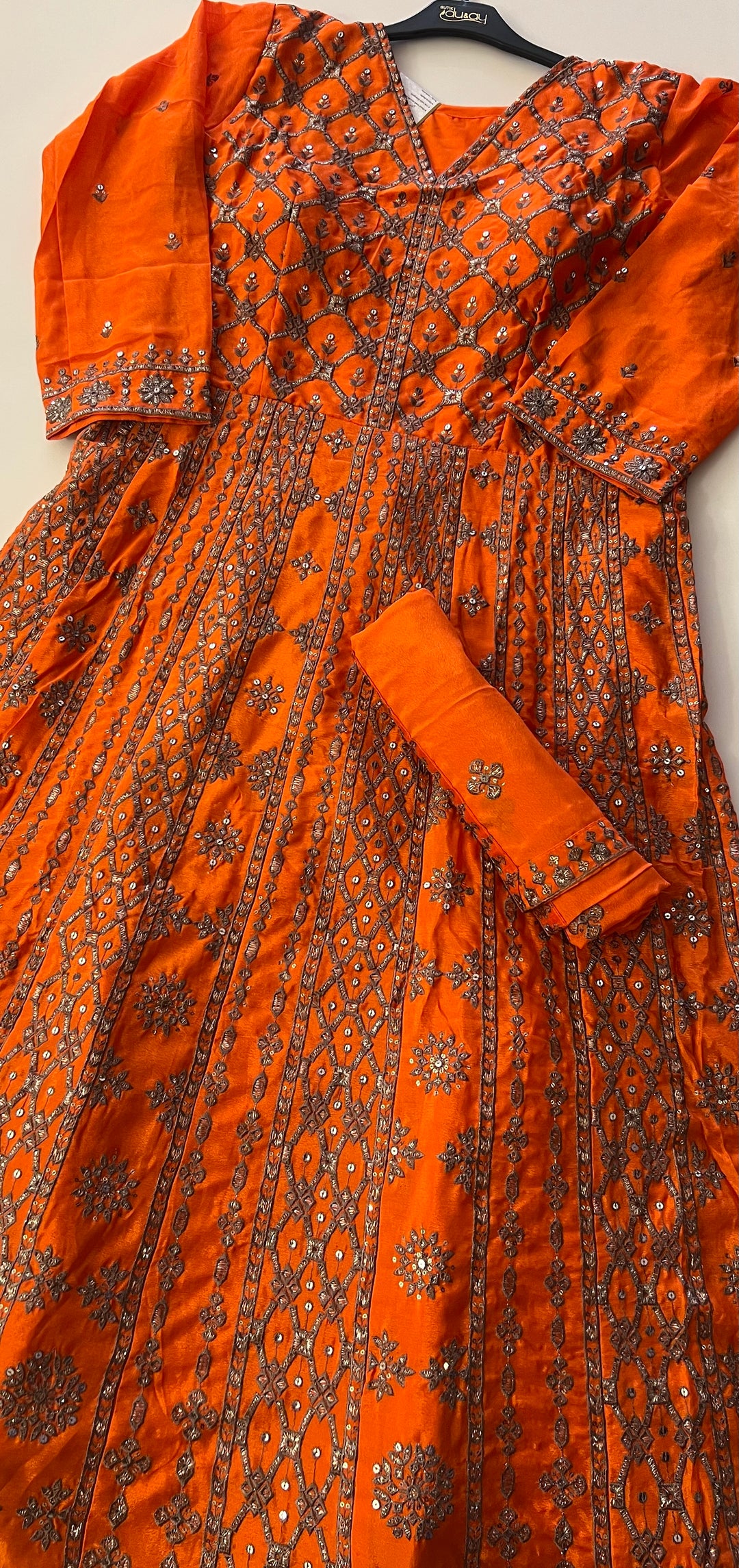 WORK DESIGNER GOWN- KHMF08
