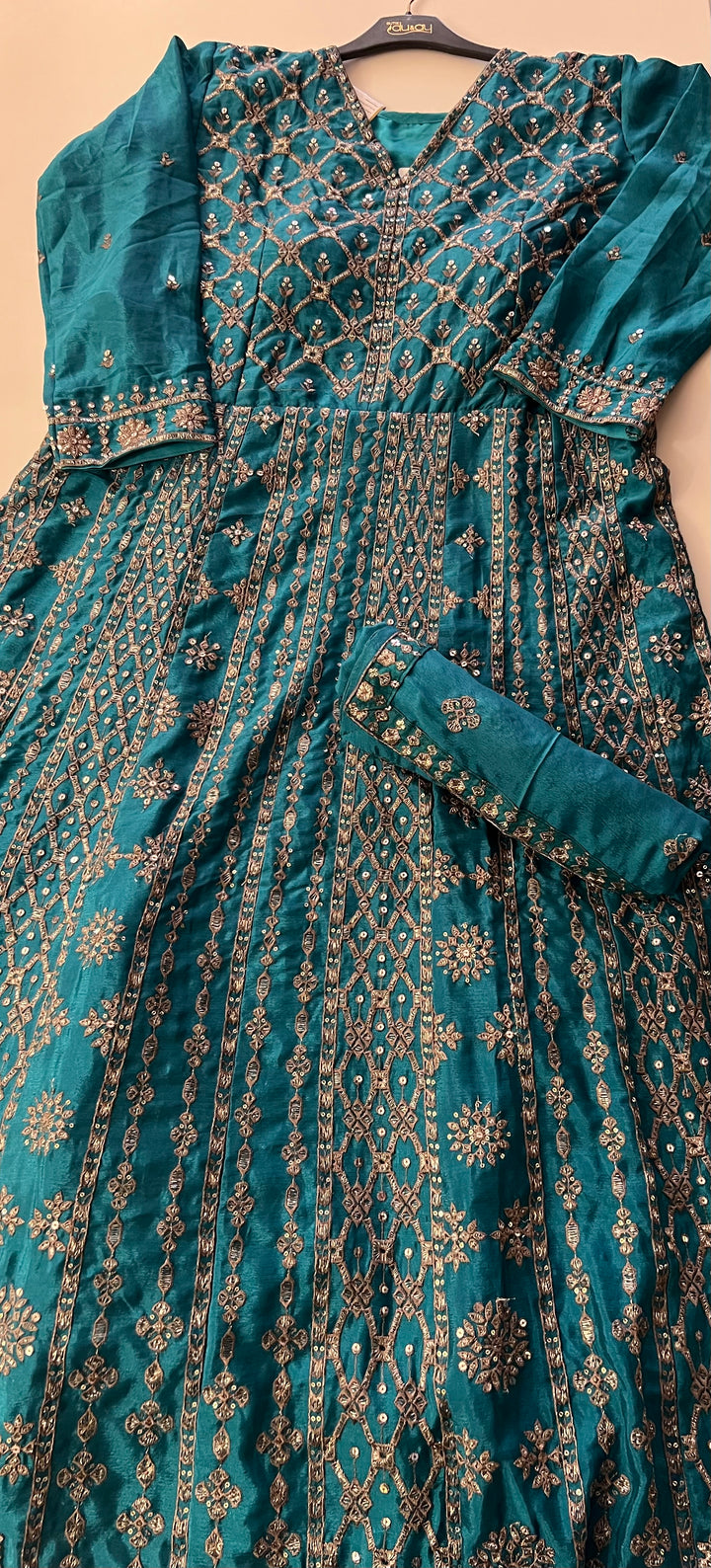 WORK DESIGNER GOWN- KHMF08