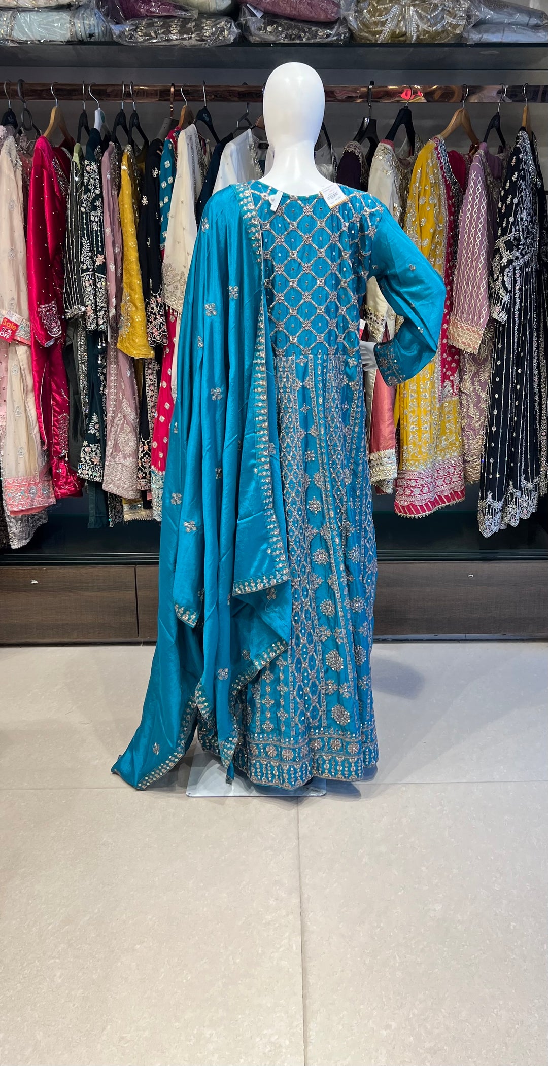 WORK DESIGNER GOWN- KHMF08