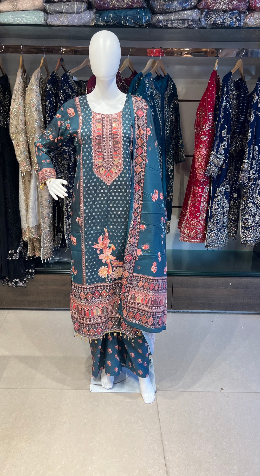 PURE CREPE DESIGNER SUIT-IKKN02