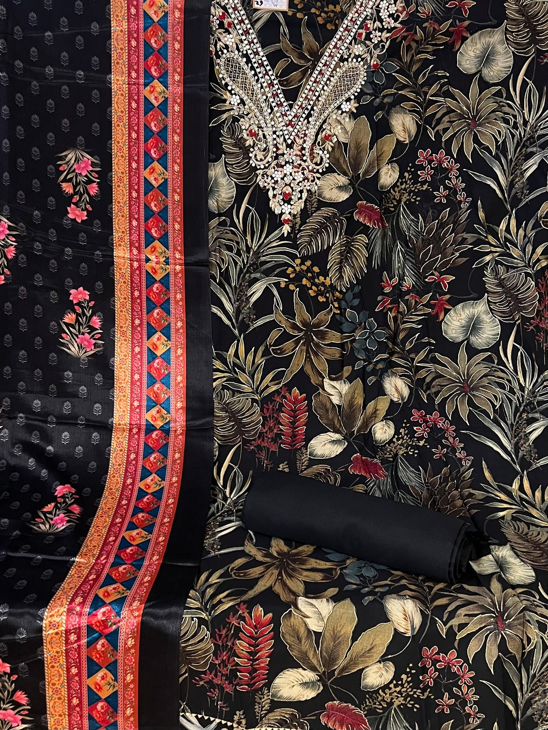 UNSTITCHED DESIGNER SUIT- BTF62/14