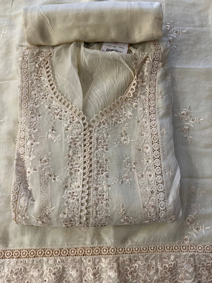 UNSTITCHED DESIGNER SUIT- BTF136/9