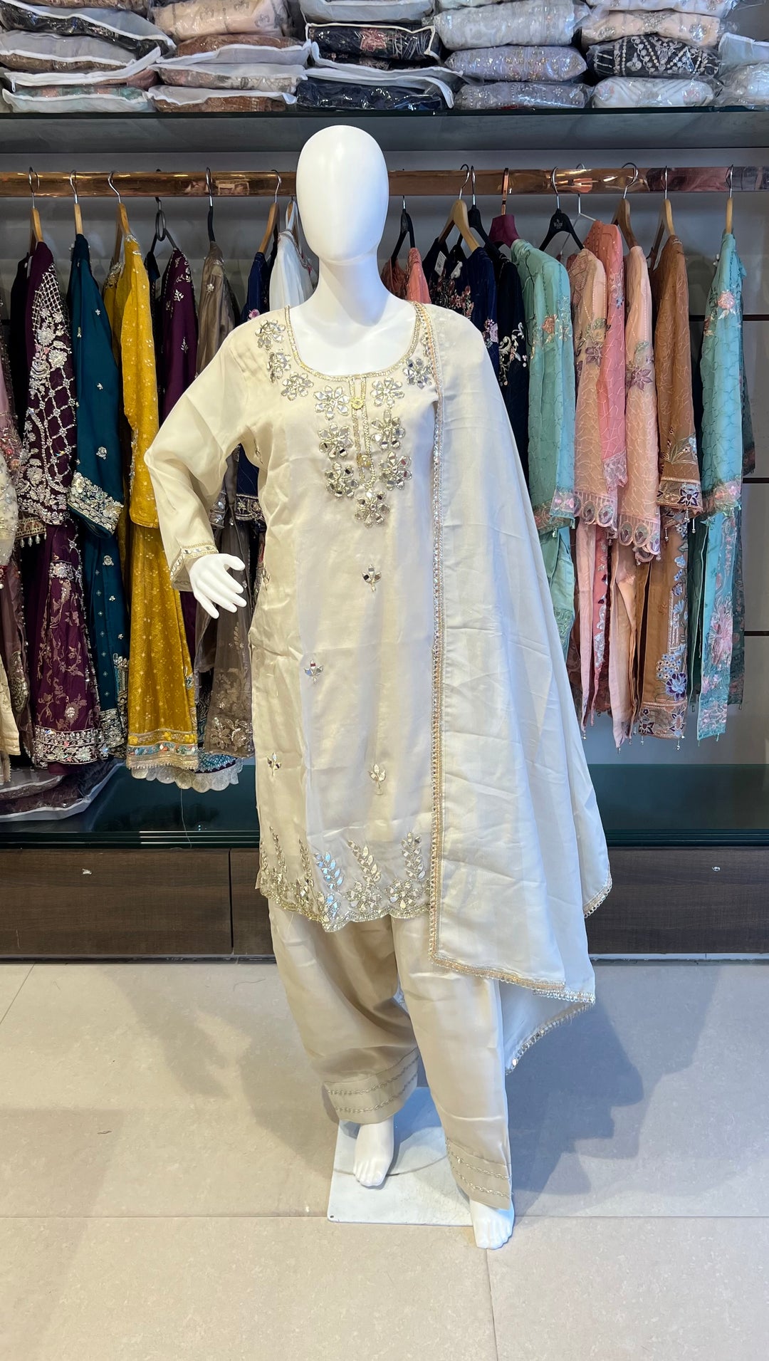 SAFAAZ CELEBRATION SPECIAL DESIGNER  SUIT - MAL03