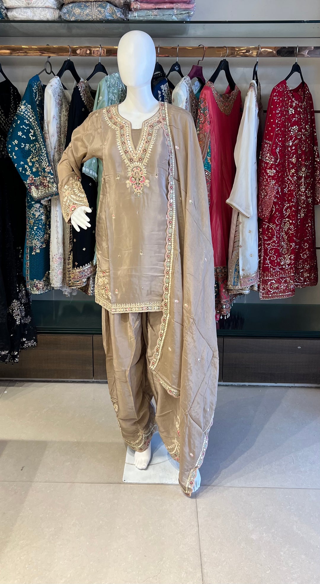 EMBRIDORY WORK DESIGNER SUIT - BTZA09/01