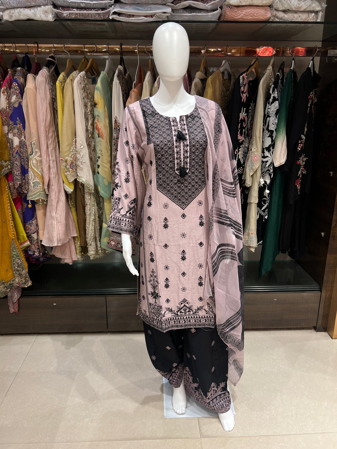 MAHEK DESIGNER SUIT - IKES01
