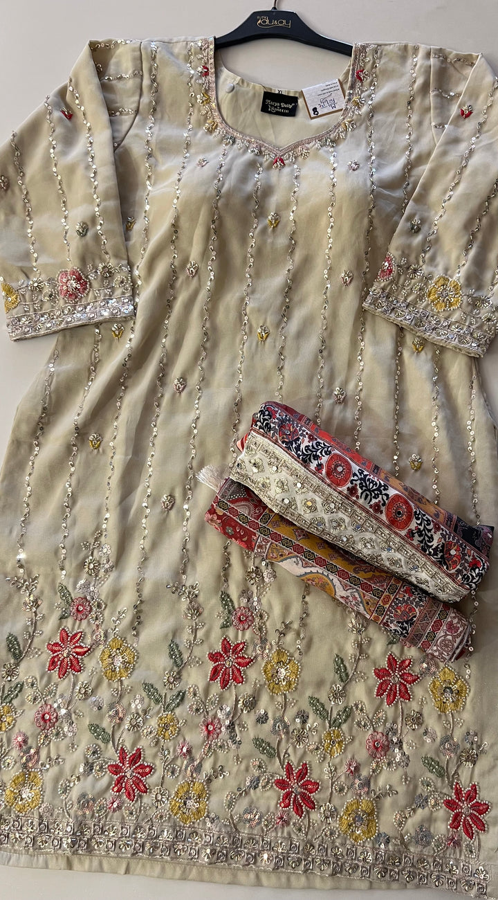 HAND WORK DESIGNER SUIT - MDFA08