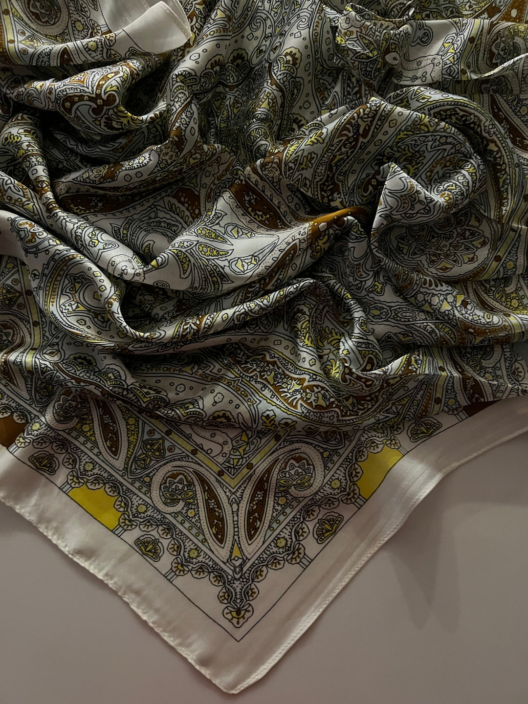 TURKISH SILK HIJABS - BN09 (SIZE 1.75M*0.6M)(SATIN SILK)/ADRK