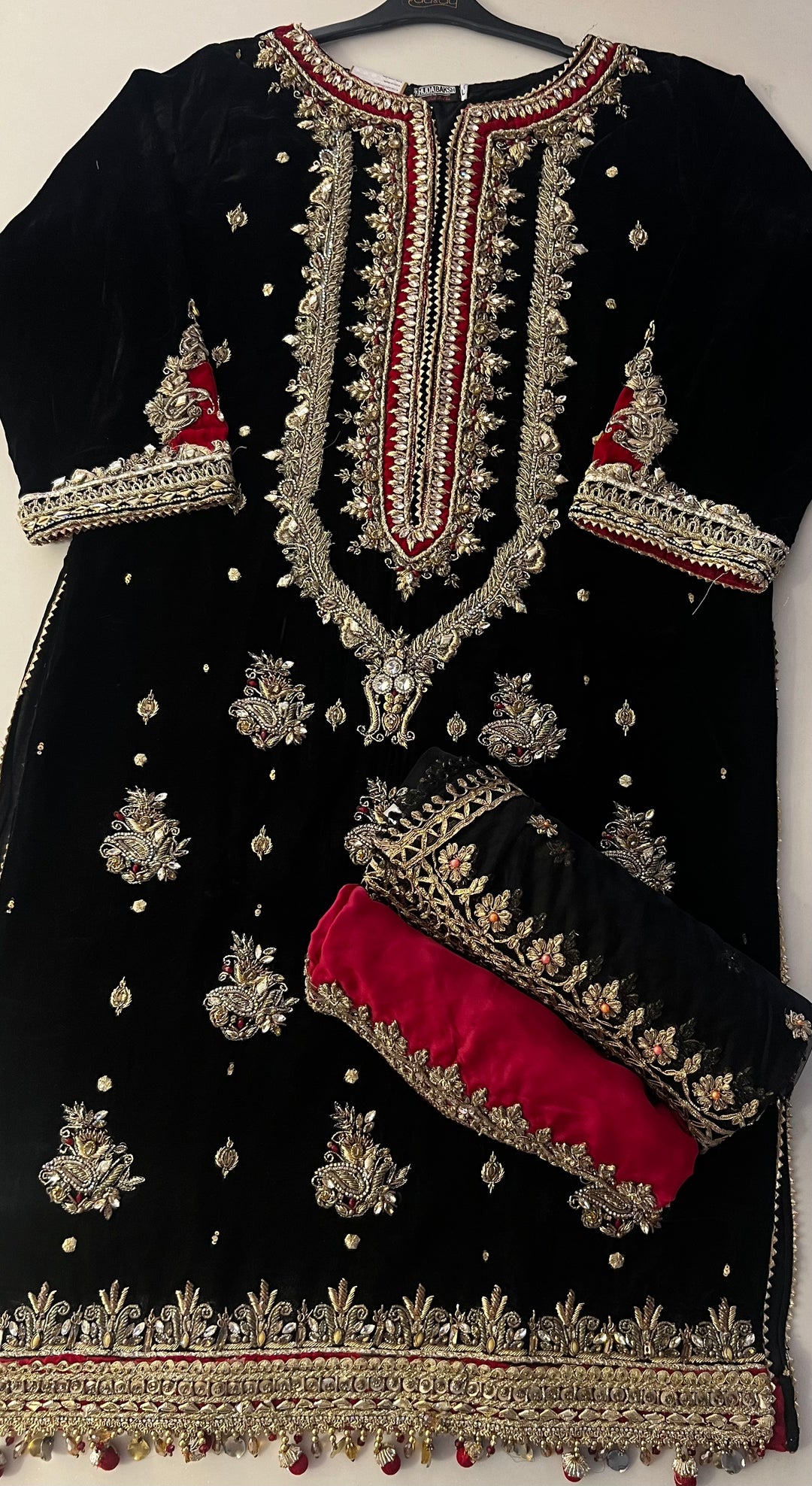 PAKISTANI KHUDABAKSH DESIGNER SUIT - KH01