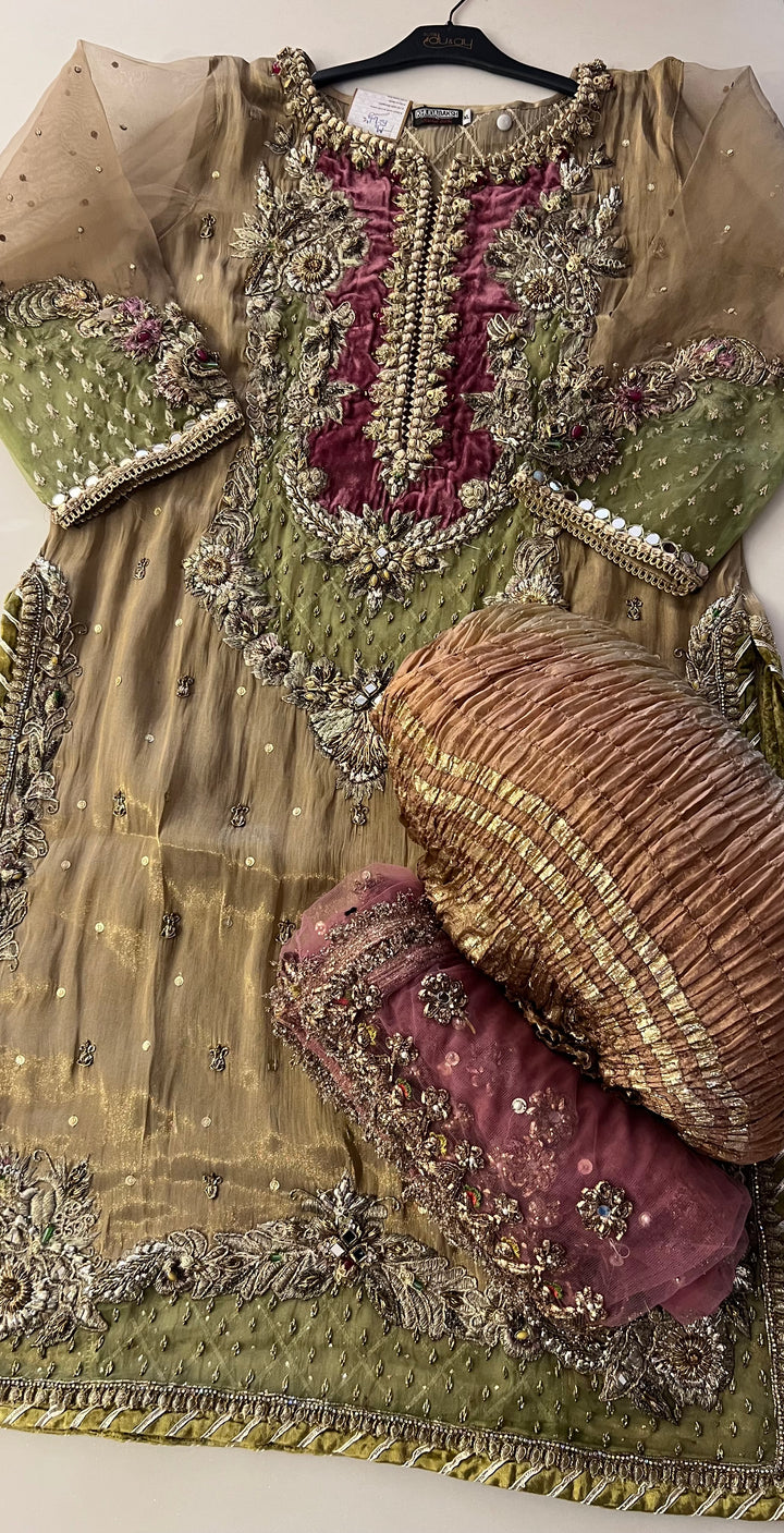 PAKISTANI KHUDABAKSH DESIGNER SUIT - KH01